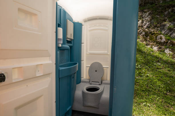 Best Portable restroom trailer rental  in Carbondale, PA